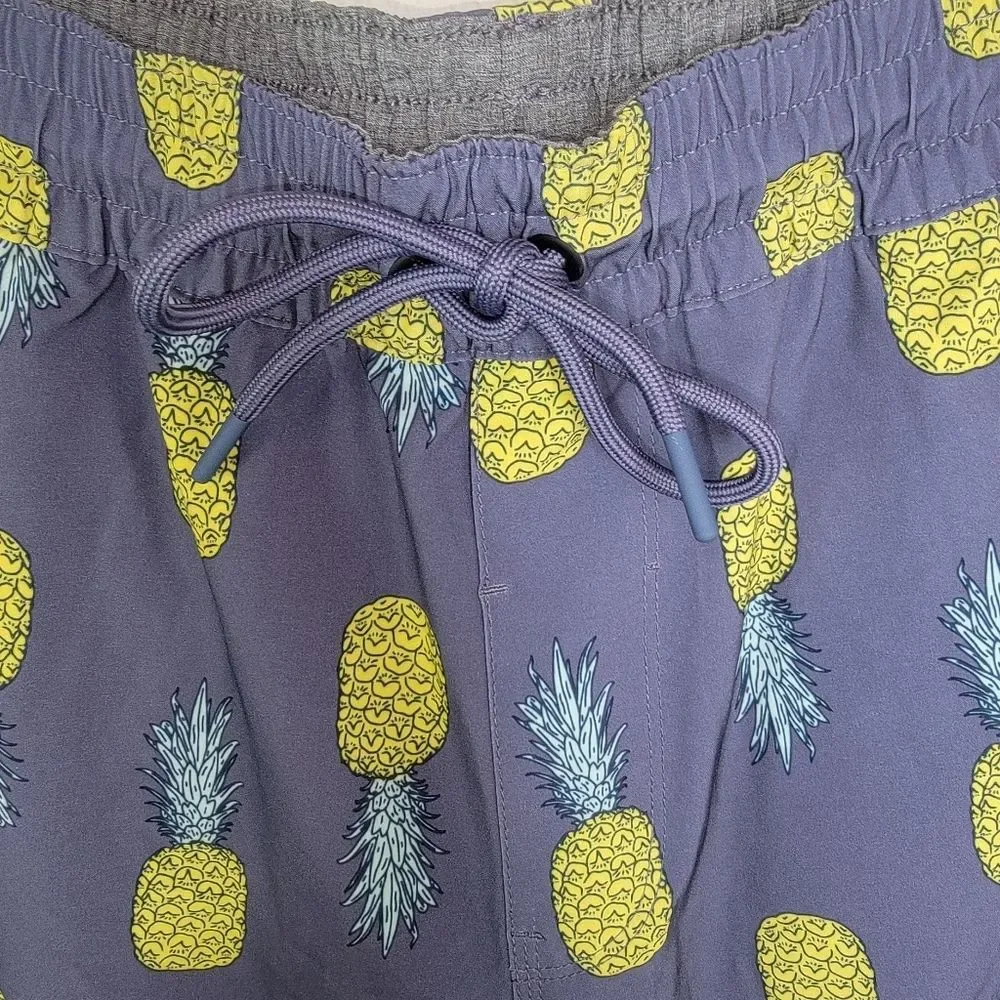 Hurley Men's pineapple swim trunks shorts size XL